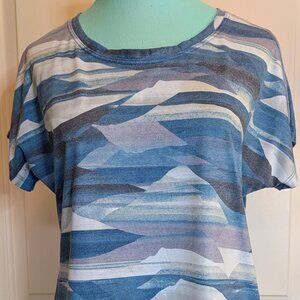 Orvis Women's T-Shirt - Blue, White and Gray Colors - Size M